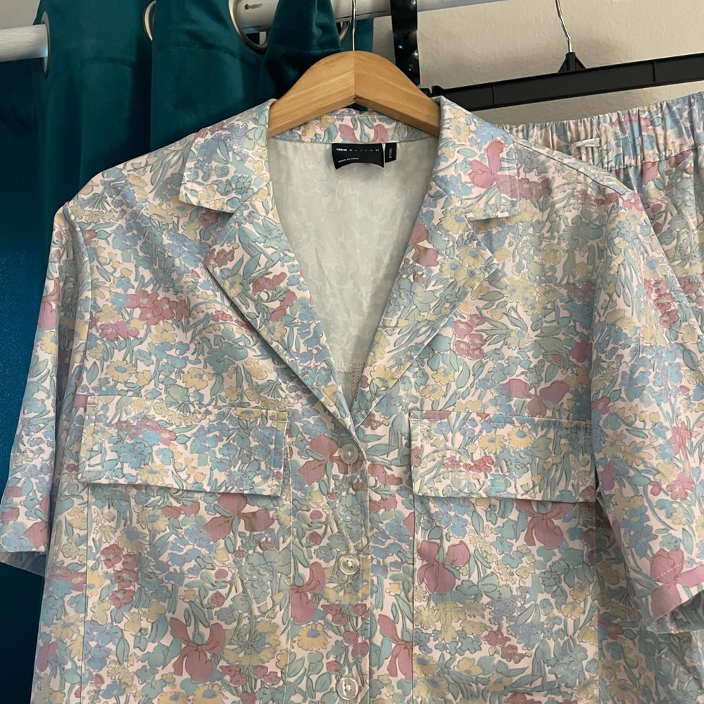 ASOS two piece set - Picture 2 of 5